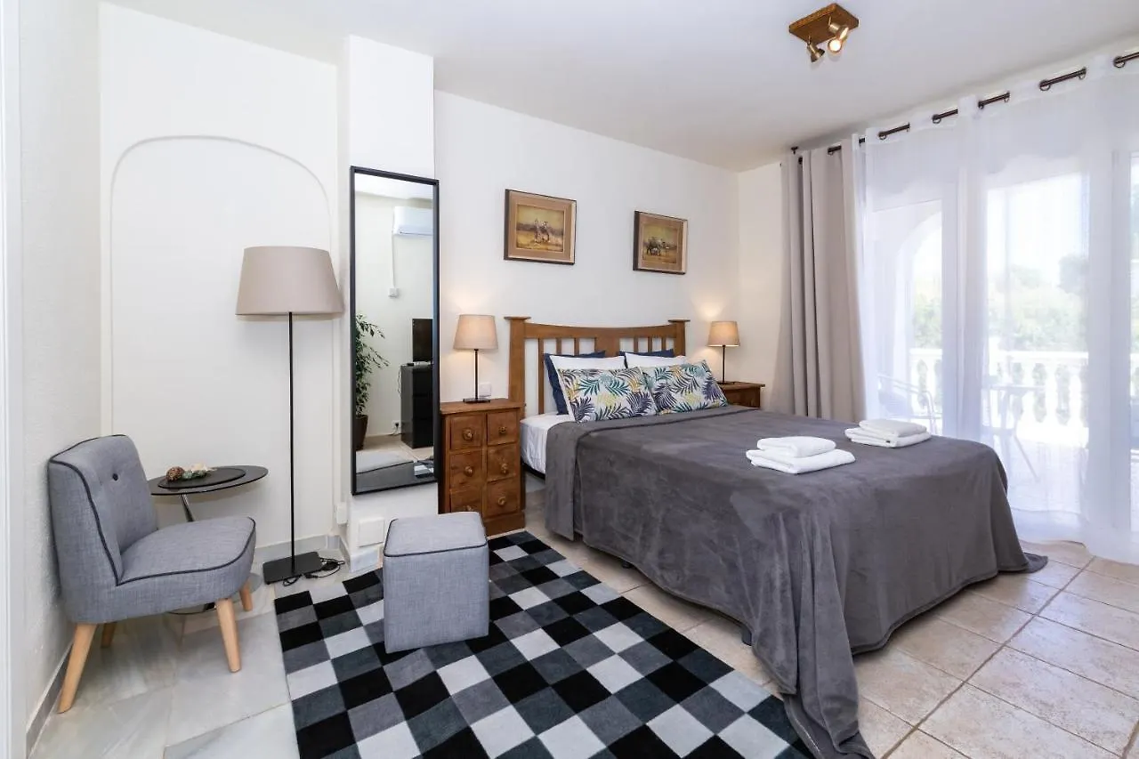 Villa Melissa Marbella 3*,